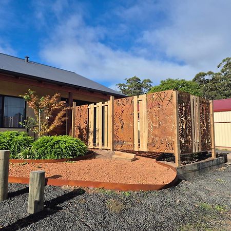 Pemberton Japanese Garden Studio 2025 Winner Travellers Award Exterior photo